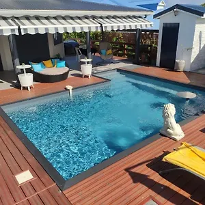 Malaka F1 Confort Avec Piscine Le Moule